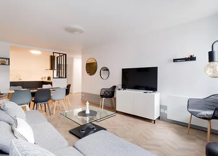 Elegance - Disneyland Paris - Vallee Village - 7 A 9 Personnes