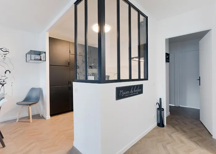 Elegance - Disneyland Paris - Vallee Village - 7 A 9 Personnes